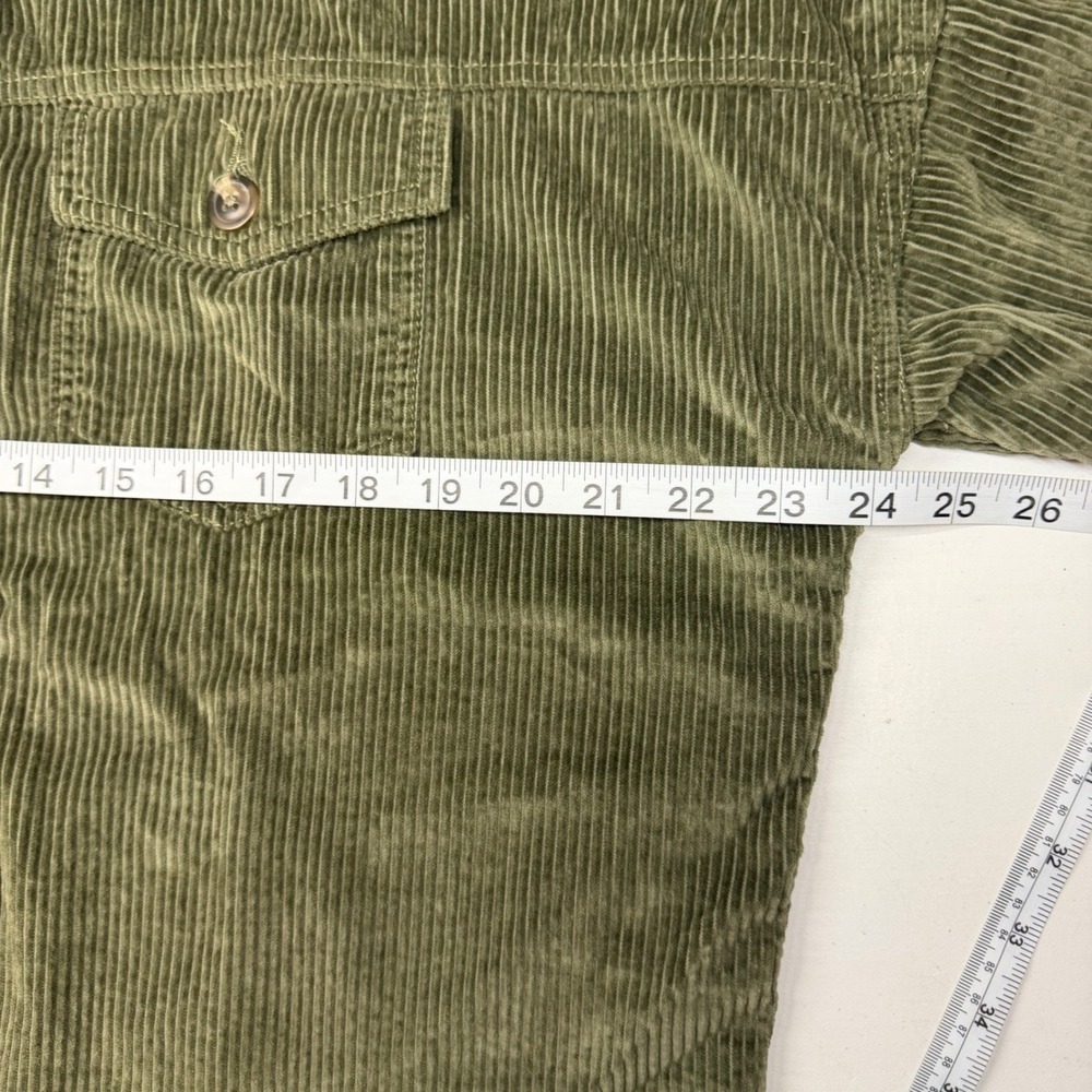 American Eagle Corduroy Cropped Shacket Olive Green Womens Medium Frayed Hem - Picture 10 of 10